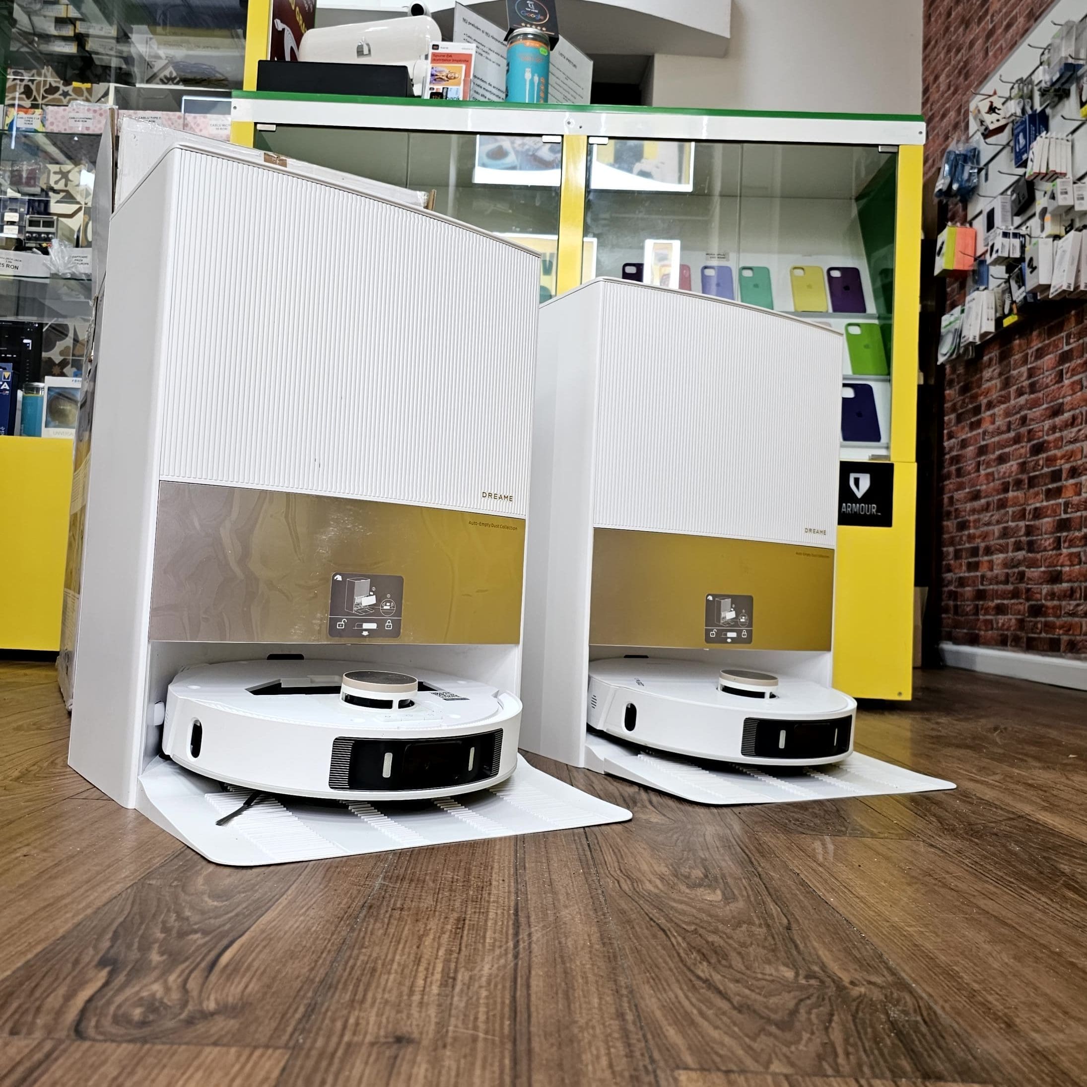 Reparatii Roboti aspirator Ultra