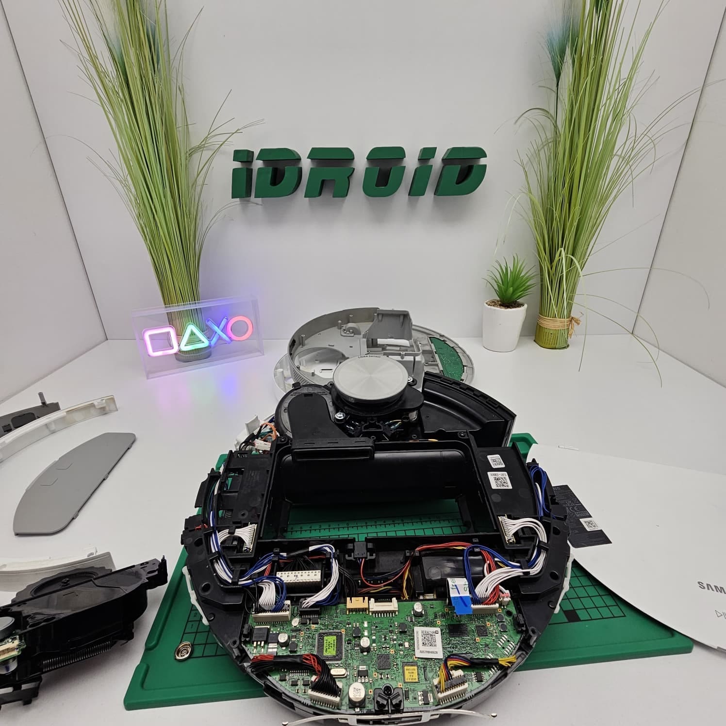 service robot aspirator